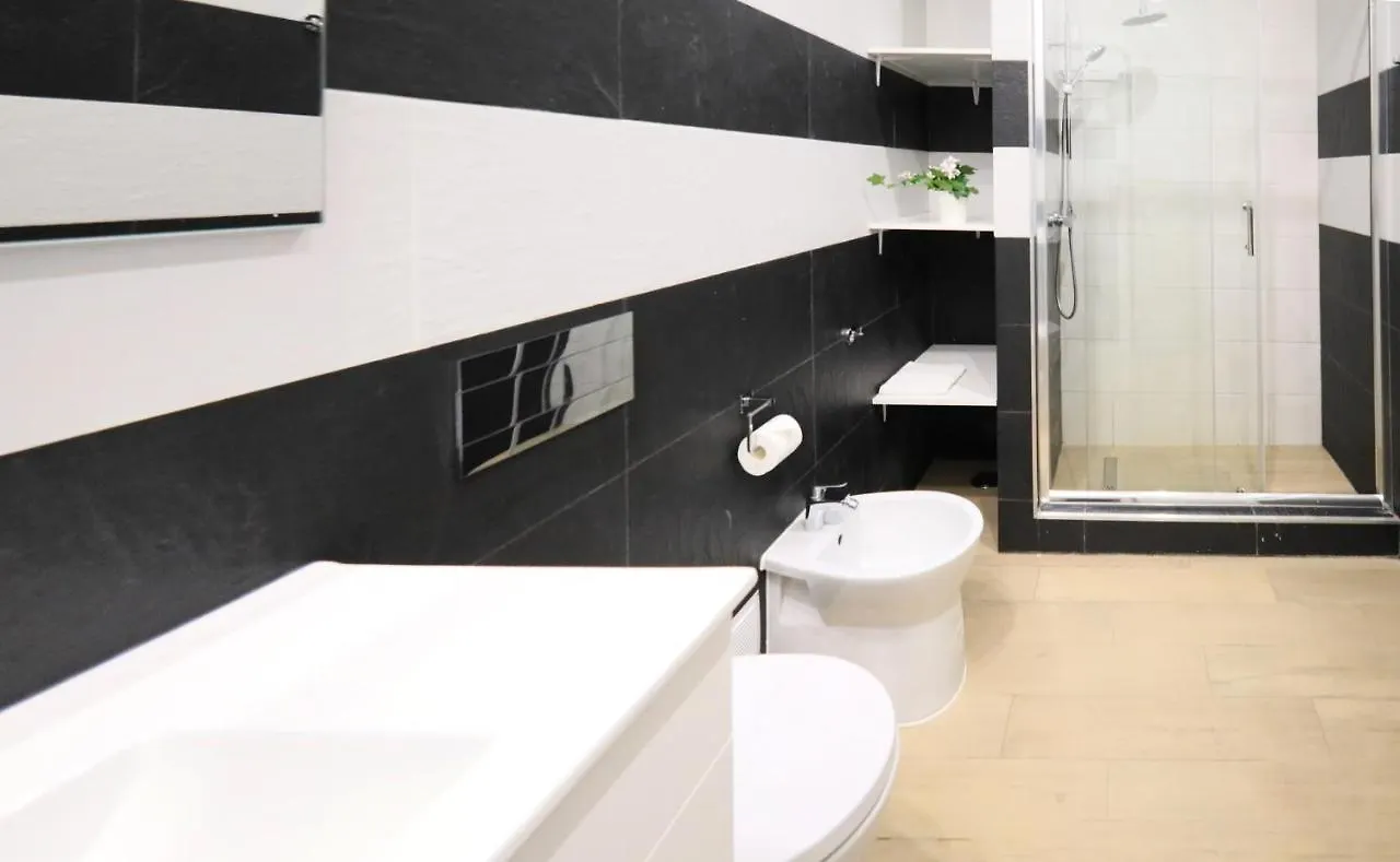 Lisboa Intendente 3Bedroom Apartment With Balcony 0*, ליסבון