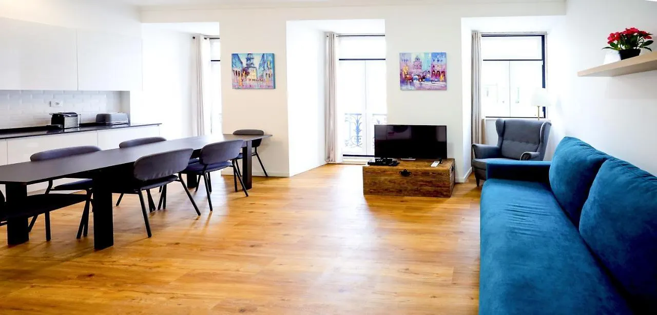 Lisboa Intendente 3Bedroom Apartment With Balcony