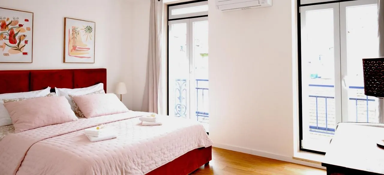 Lisboa Intendente 3Bedroom Apartment With Balcony