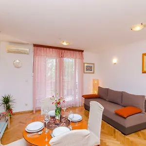 Lucija Apartament Split